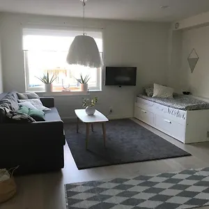 Lägenhet Mysig Nybyggd Studiolägenhet I Västra Frölunda, Göteborg